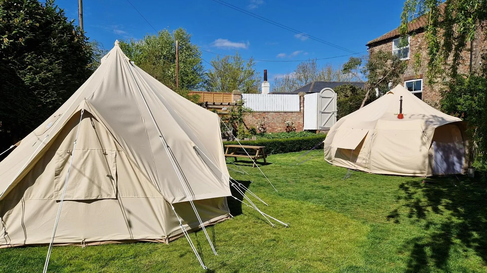 Aldwark Bridge Glamping - Aurora Tent אוהל מפואר Aldwark (North Yorkshire)
